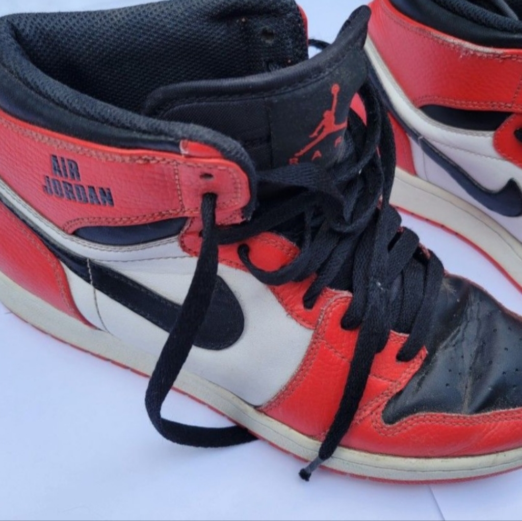 Size 6.5 - Jordan 1 Rare Air Max Orange